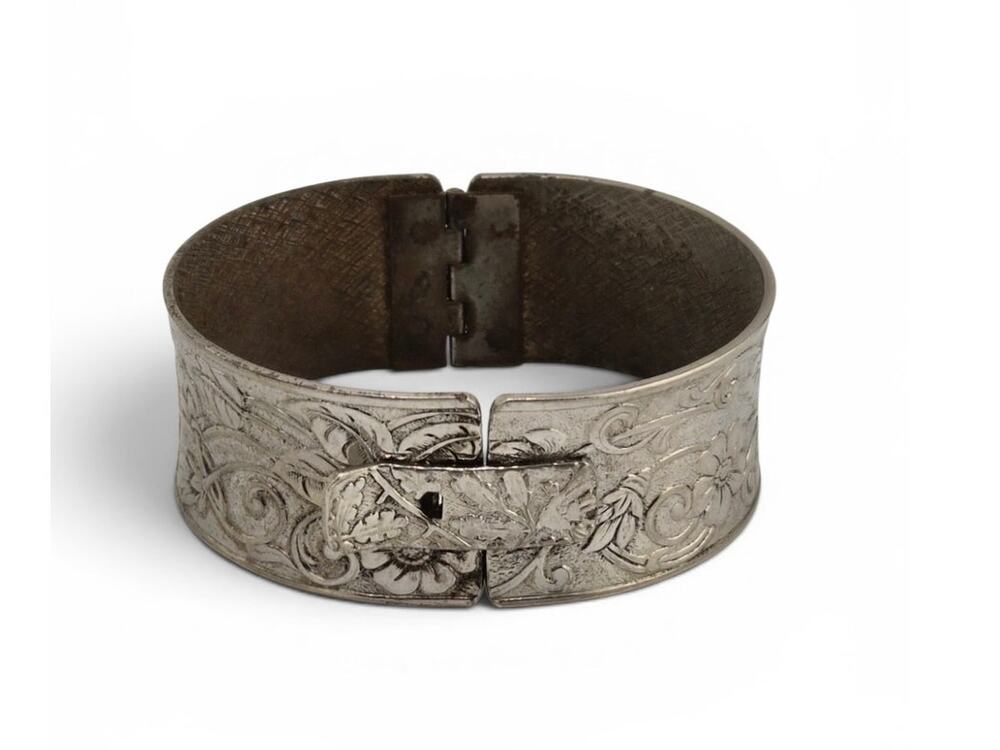 Vintage Engraved Silver Tone Floral Hinged Bangle Bracelet Pin Clasp